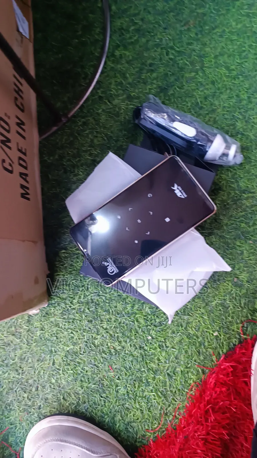 Smart Projector Rechargeable Android
