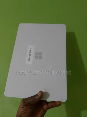 New Laptop Microsoft Surface Laptop SE 4GB Intel SSD 72GB