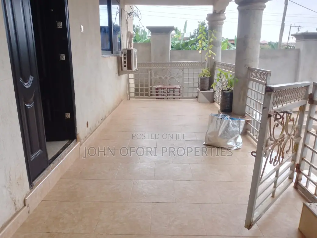 1bdrm Apartment in Emena Hospital, Kumasi Metropolitan for rent