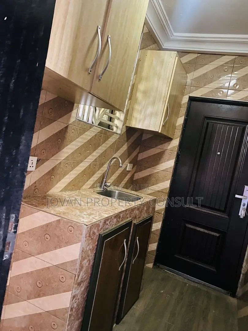 1bdrm Room & Parlour in Amasaman Sapeiman, Ga West Municipal for rent