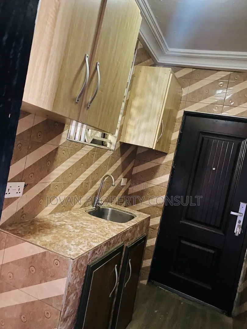 1bdrm Room & Parlour in Amasaman Sapeiman, Ga West Municipal for rent