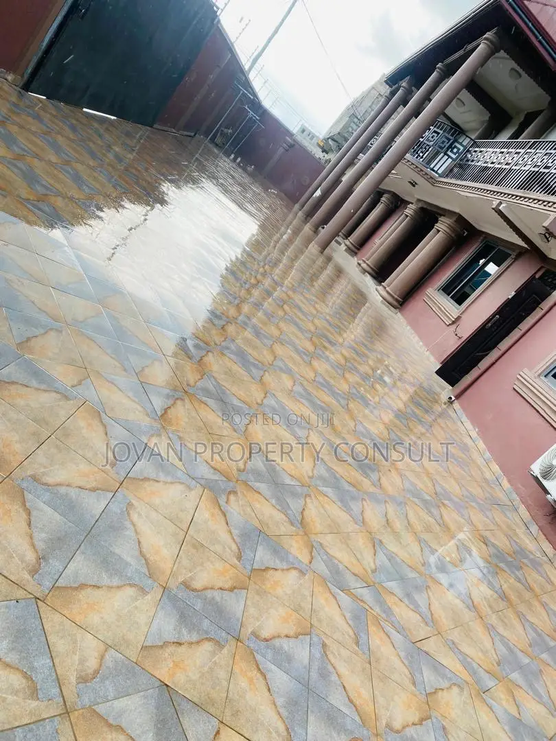 1bdrm Room & Parlour in Amasaman Sapeiman, Ga West Municipal for rent