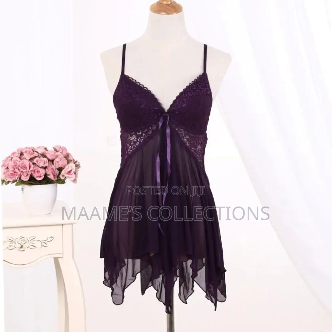 Women Sexy Lace Nightwear/ Nightgown / Lingeries