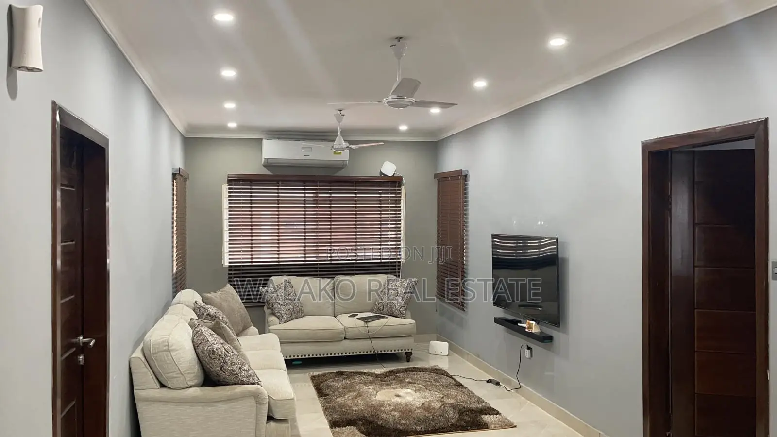 7bdrm Mansion in Pokuase for sale