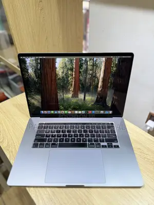 Laptop Apple MacBook Pro 2019 16GB Intel Core i7 SSD 512GB