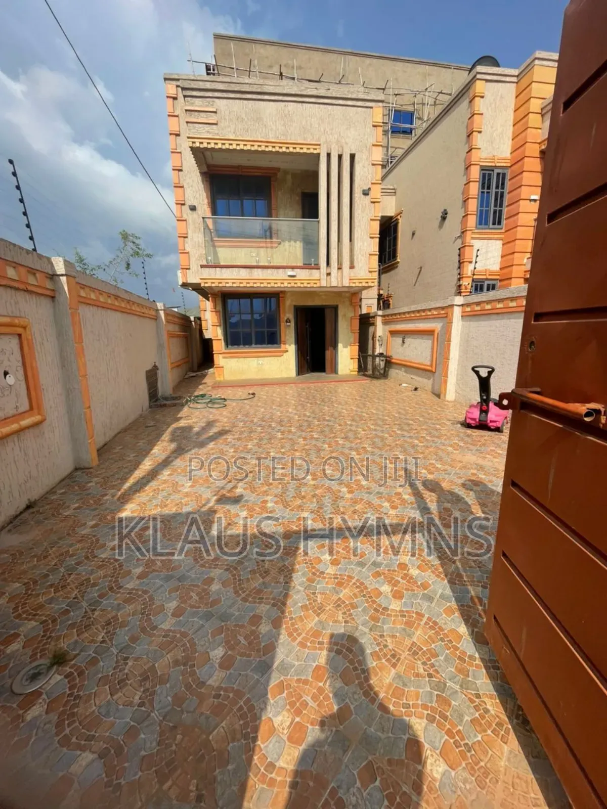 2bdrm House in East Legon Hills, School Junction for rent
