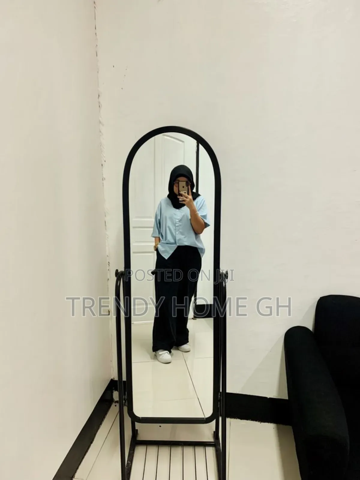 Modern Dressing Mirror With Stand Perfect for Bedroom Boutique