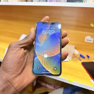 Apple iPhone X 64 GB White