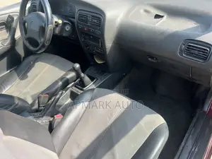 Nissan Primera 2002 Red