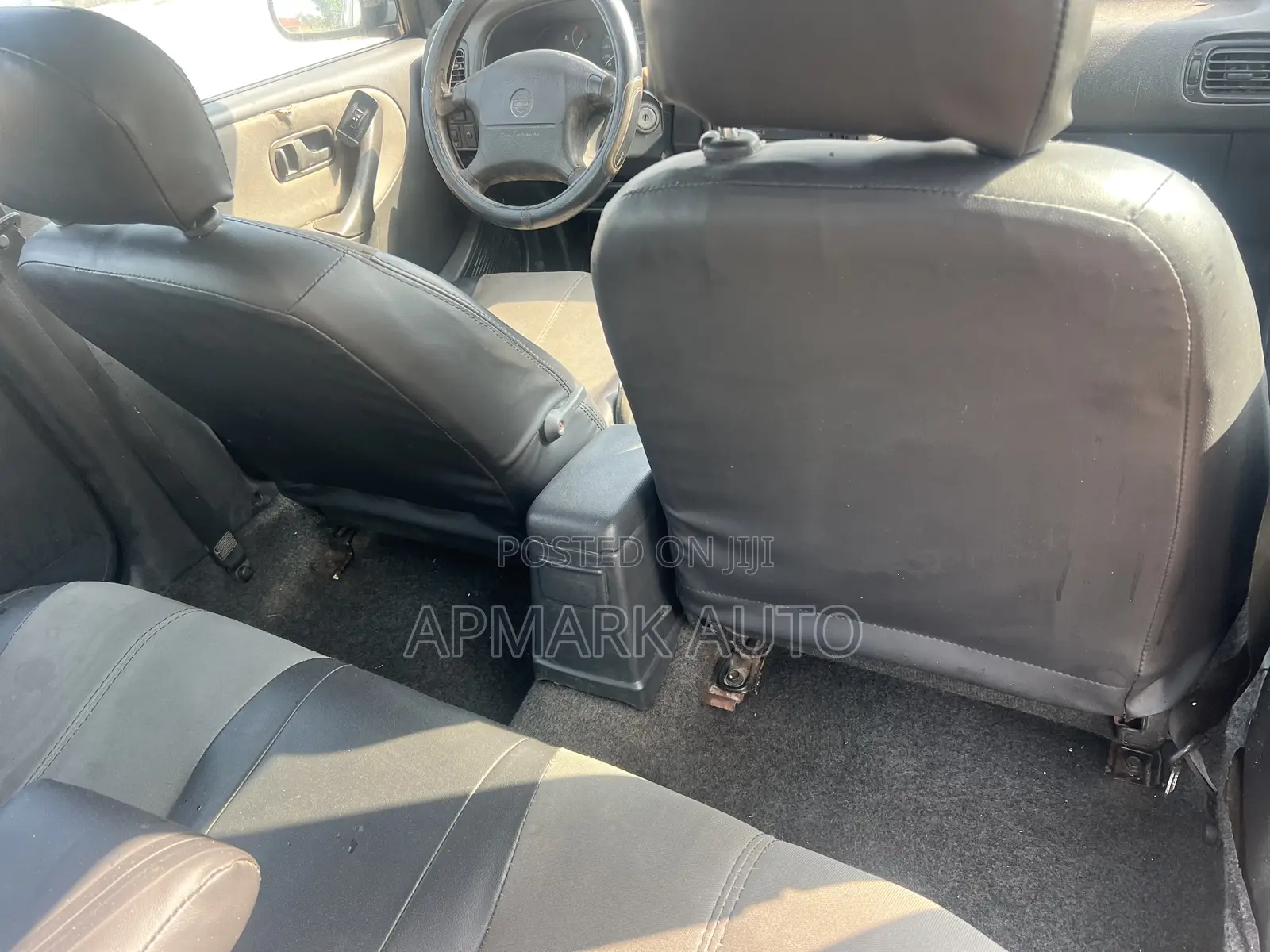 Nissan Primera 2002 Red