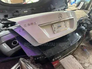 C 250 Boot
