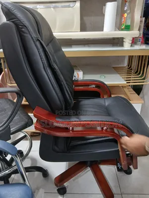 Directors Special Swivel Chair