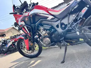 Honda 2025 Red