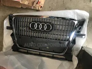Audi Q Front Shells
