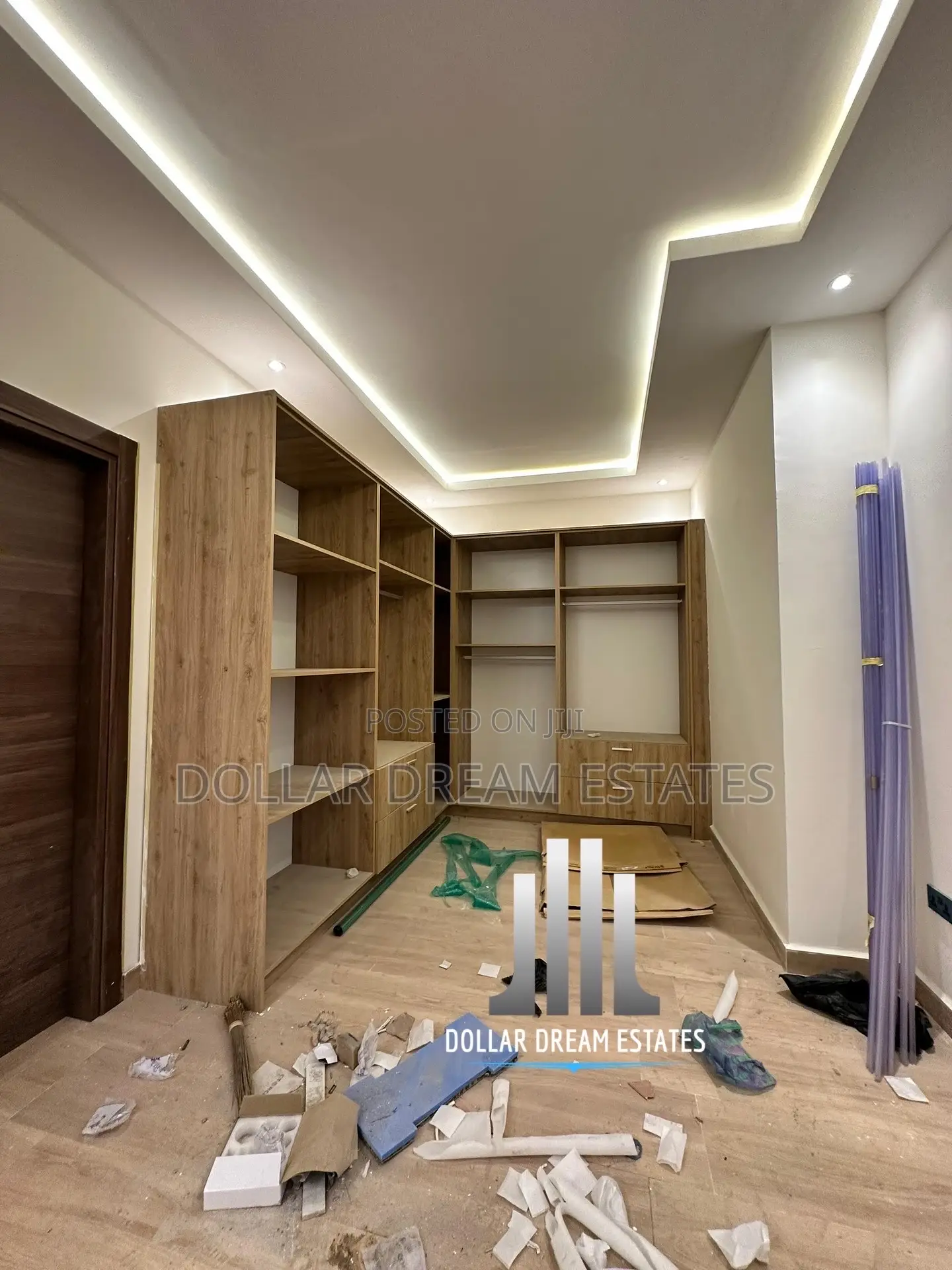 5bdrm House in East Legon for sale