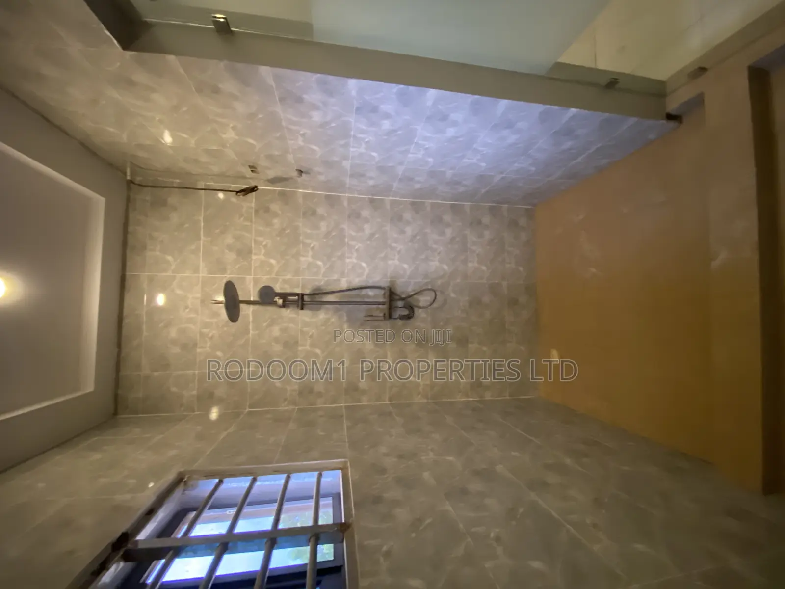 3bdrm House in Lakeside Estate for rent