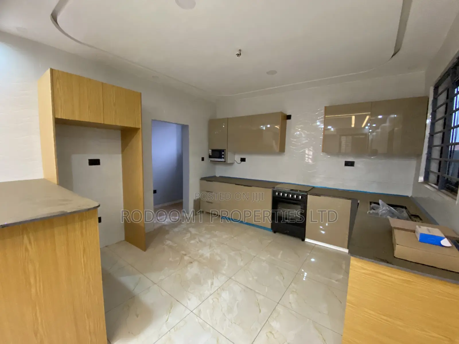 3bdrm House in Lakeside Estate for rent
