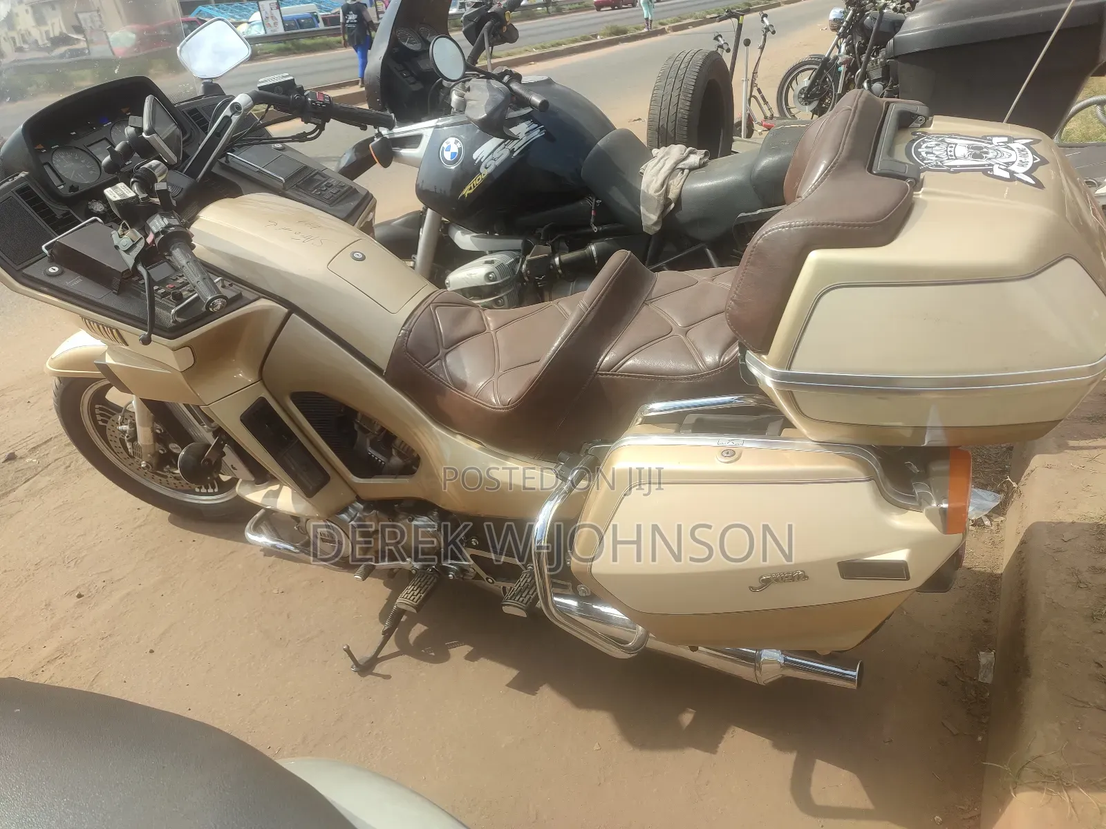 Yamaha 1983 Gold