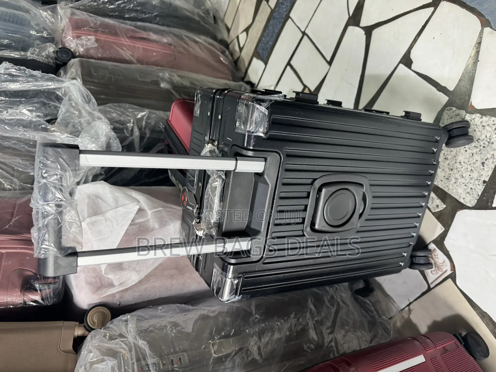 Quality Purely Locks No Zip 20 Inches Hand Luggage.