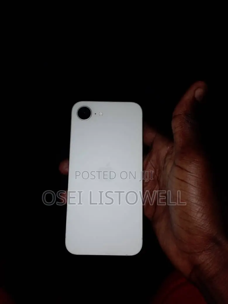New Apple iPhone 16e 128 GB White