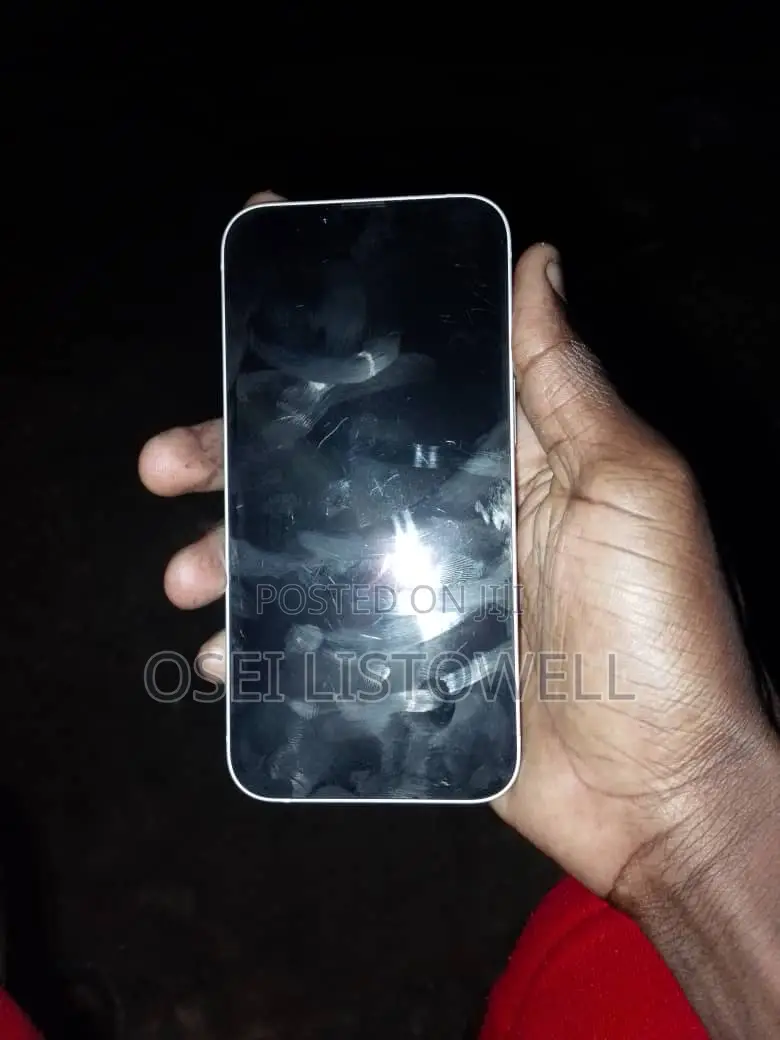 New Apple iPhone 16e 128 GB White