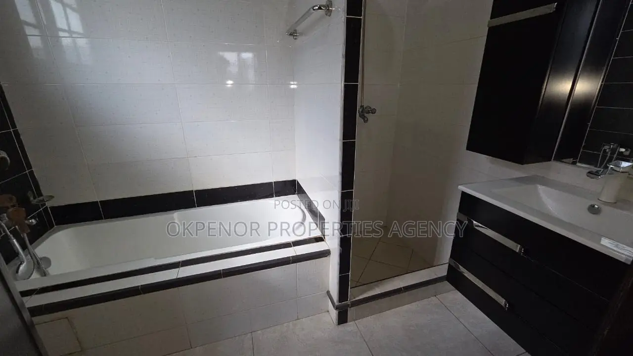 3bdrm House in Dome, Pillar 2 for rent