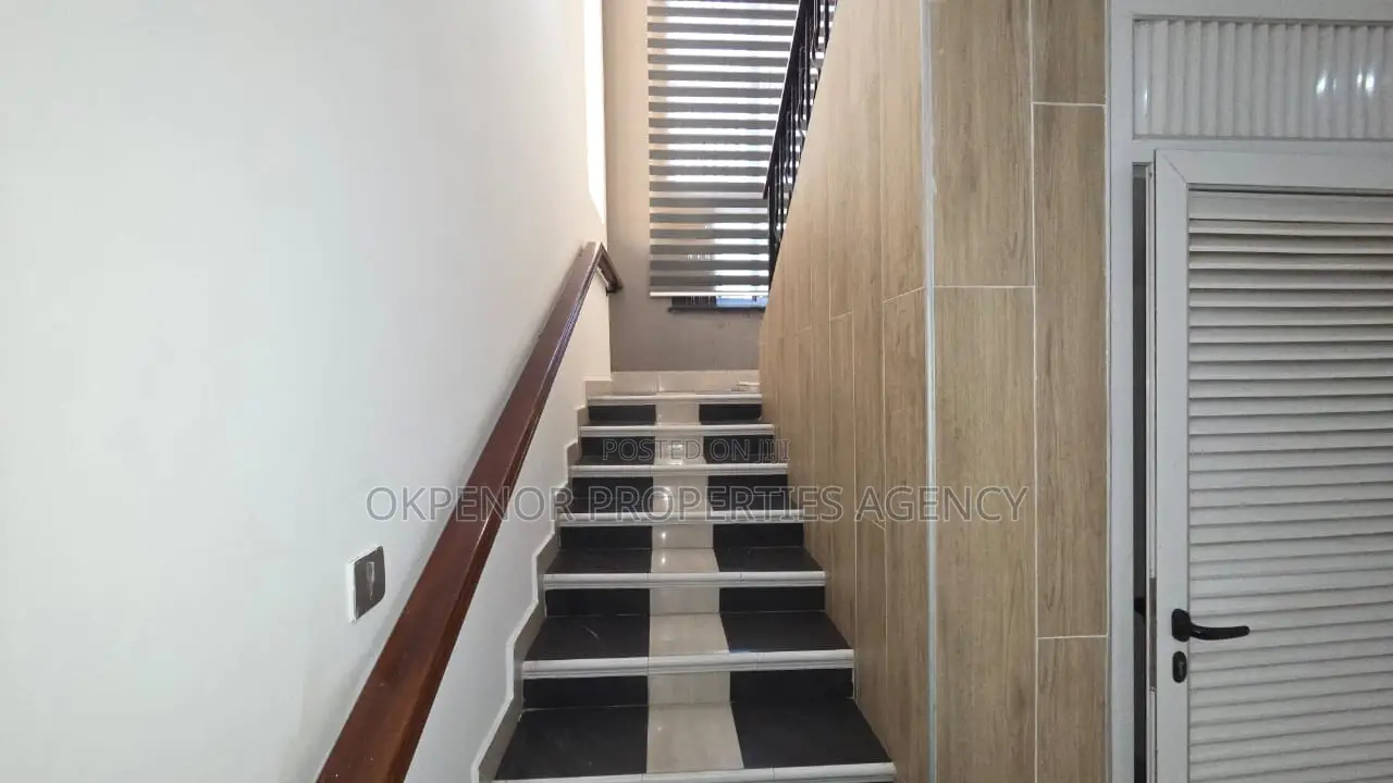 3bdrm House in Dome, Pillar 2 for rent