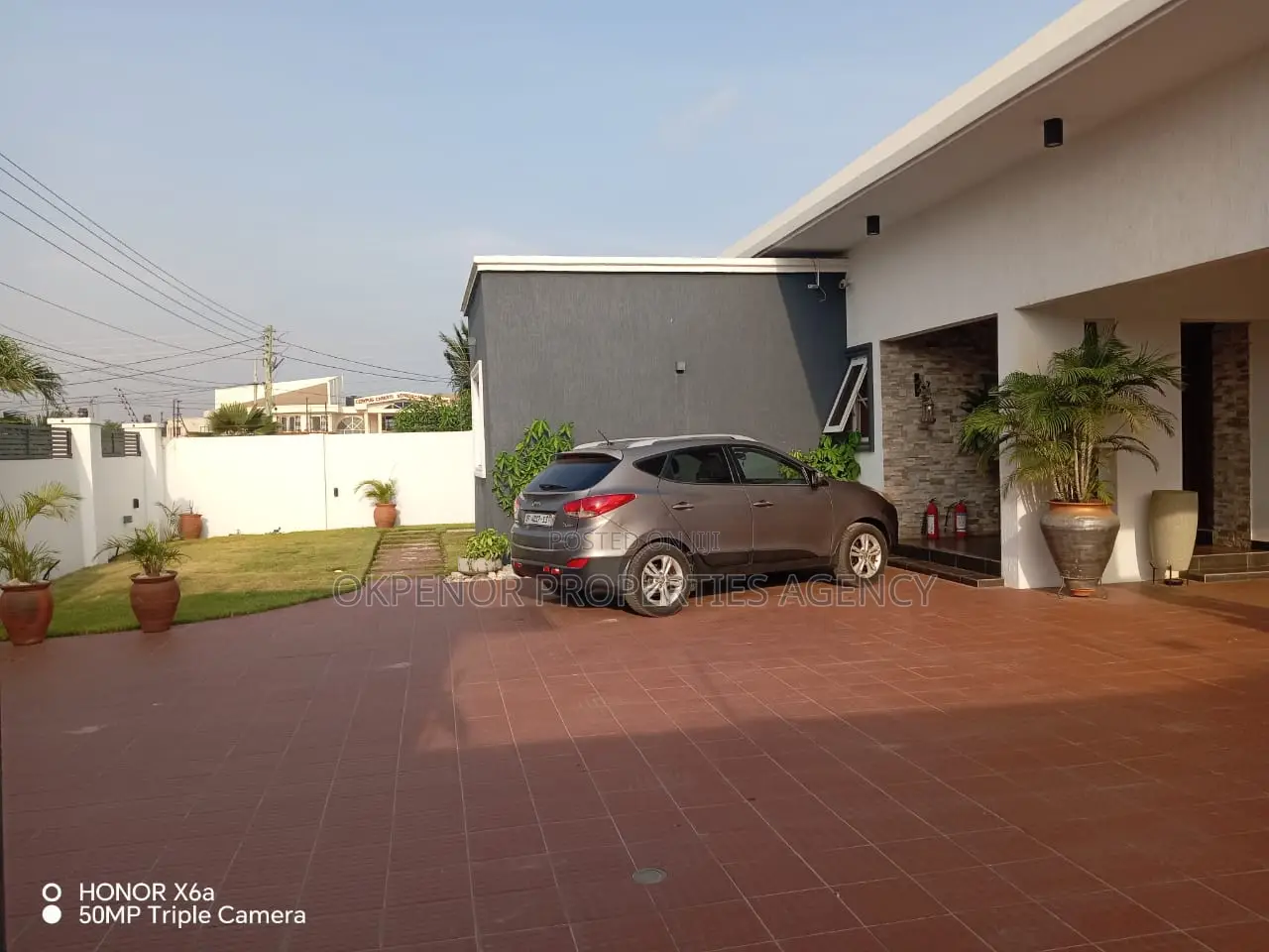 5bdrm House in Spintex, Accra Metropolitan for sale