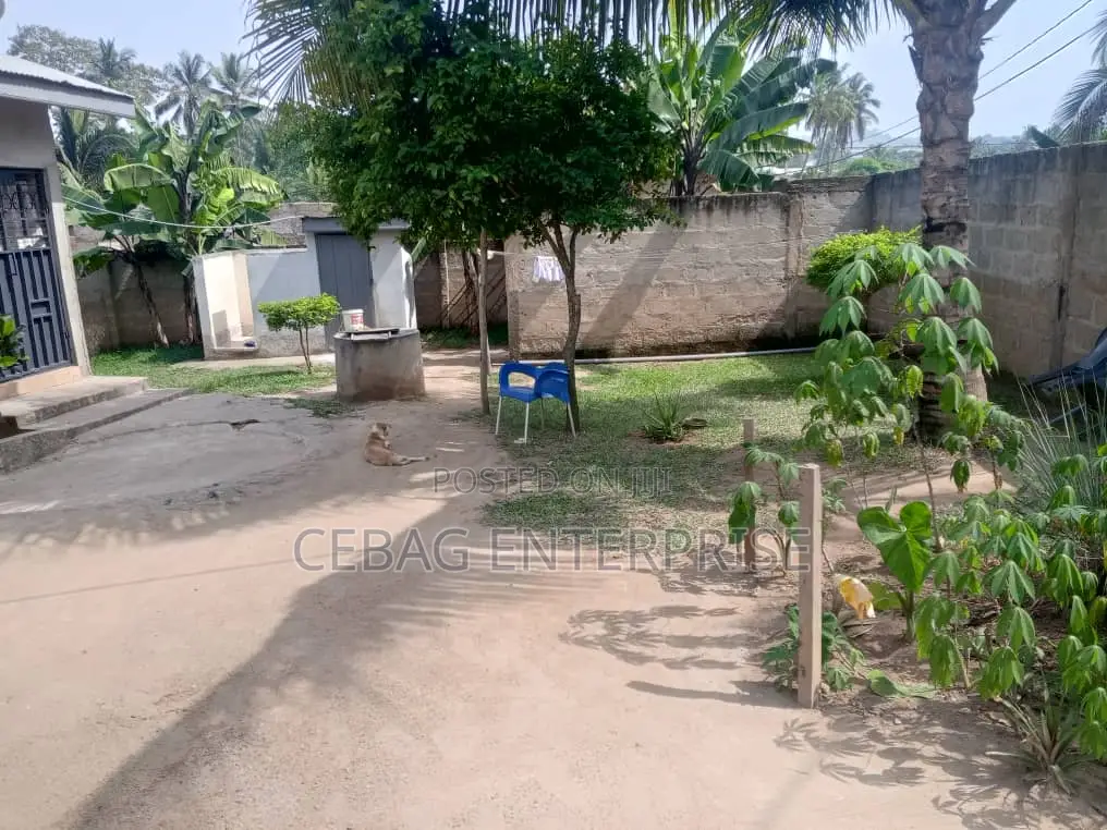 3bdrm Apartment in Awutu Senya West for sale