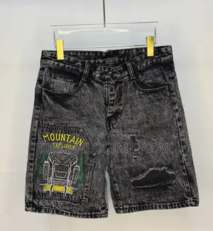 Strong Texture Short Jeans Available in Stock