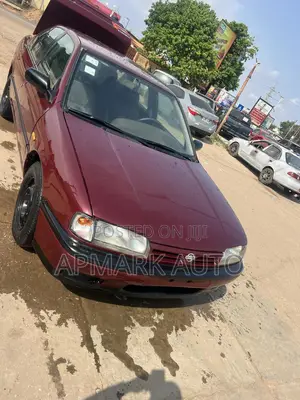 Nissan Primera 2002 Red