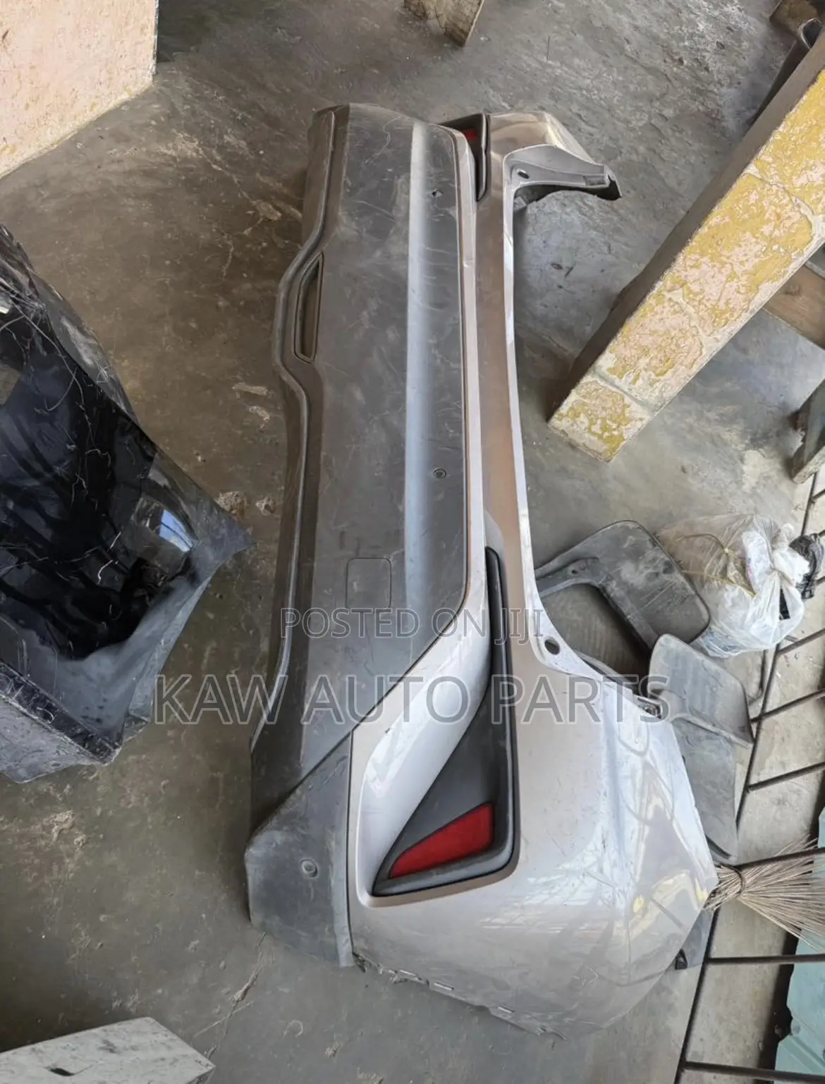 2018,2019,2020,2021,2022,2023 Rear Or Back Bumper For Toyota Chr