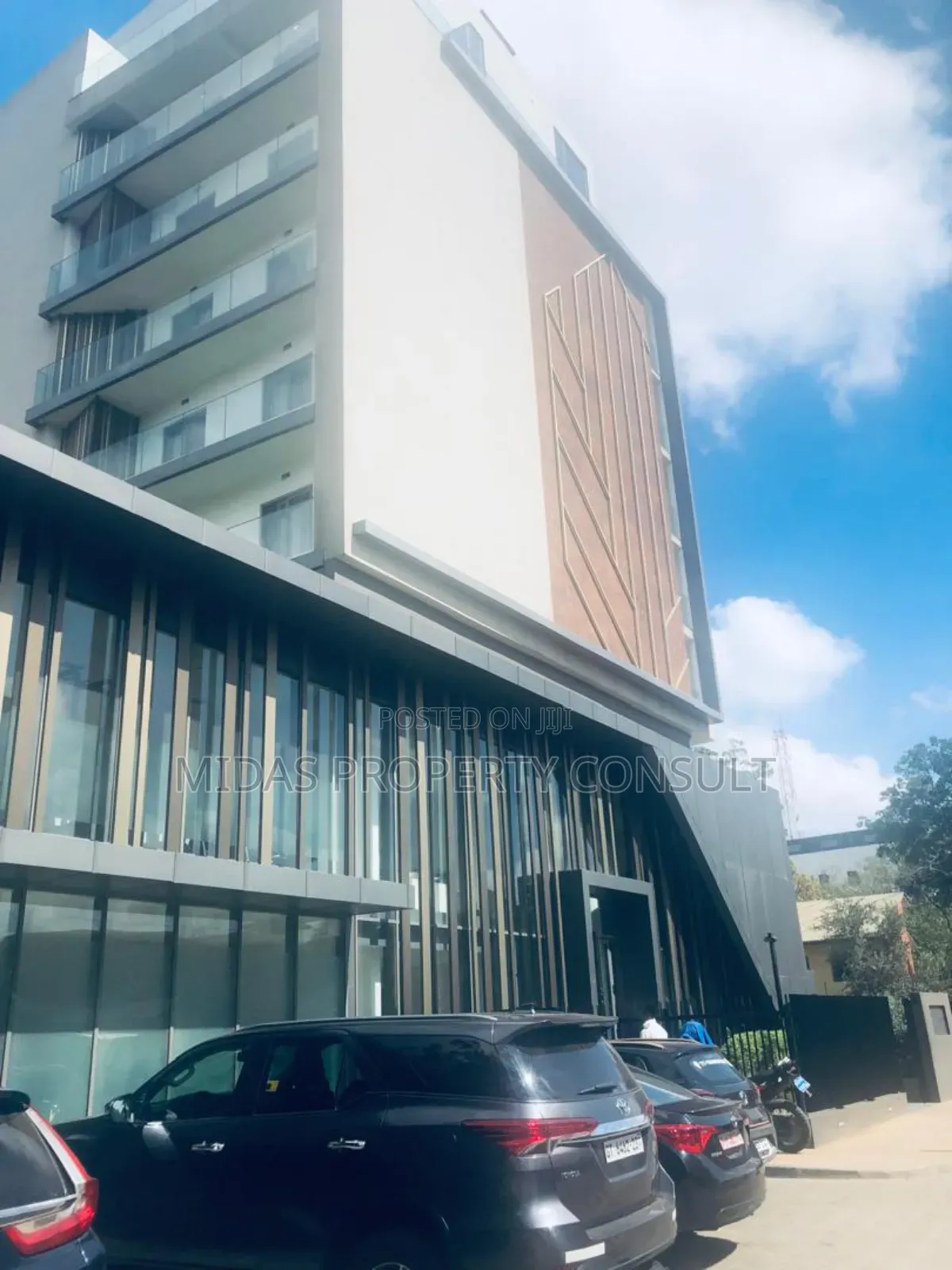 Furnished Studio Apartment in Lennox, Airport Residential Area for sale