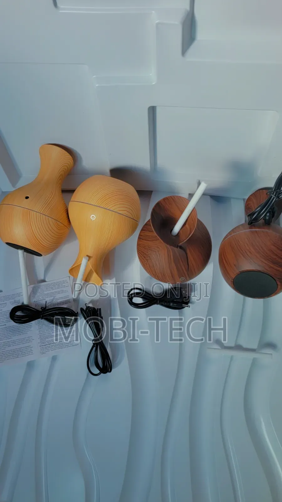 Usb-Powered Wood-Grain Aroma Diffuser and Humidifier
