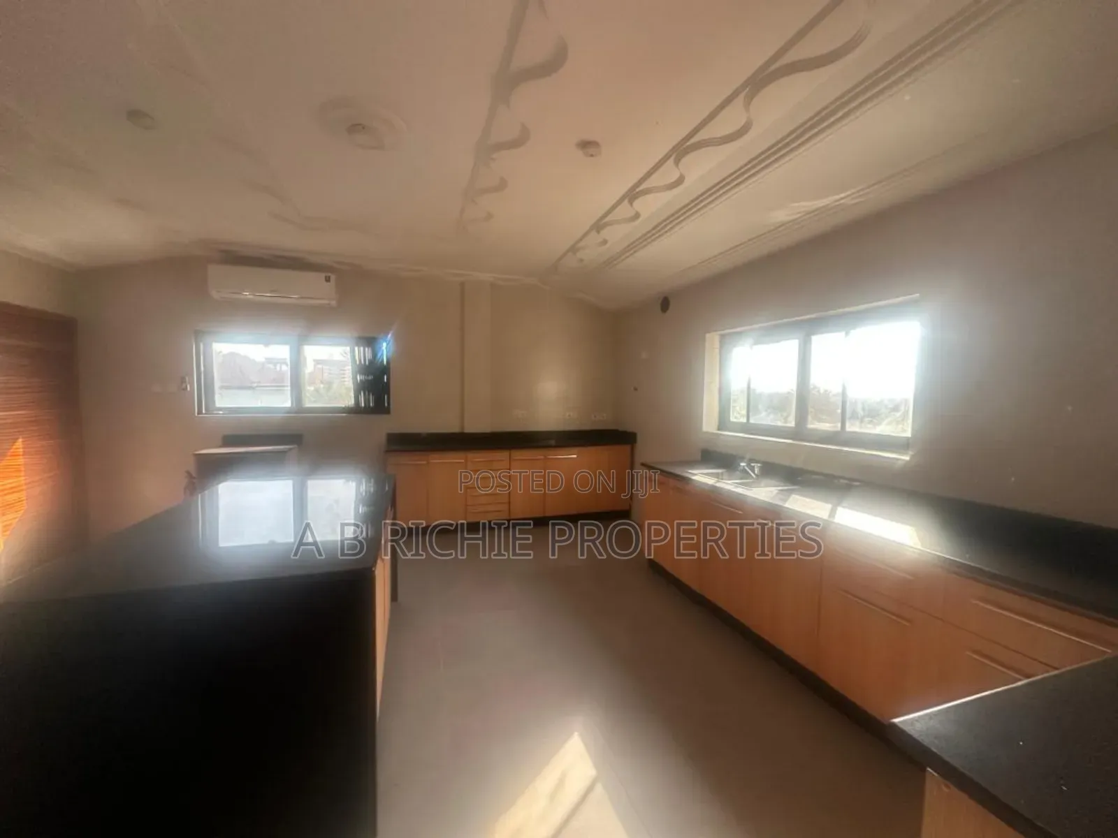 6bdrm House in Ab Richie Properties, Airport Residential Area for rent