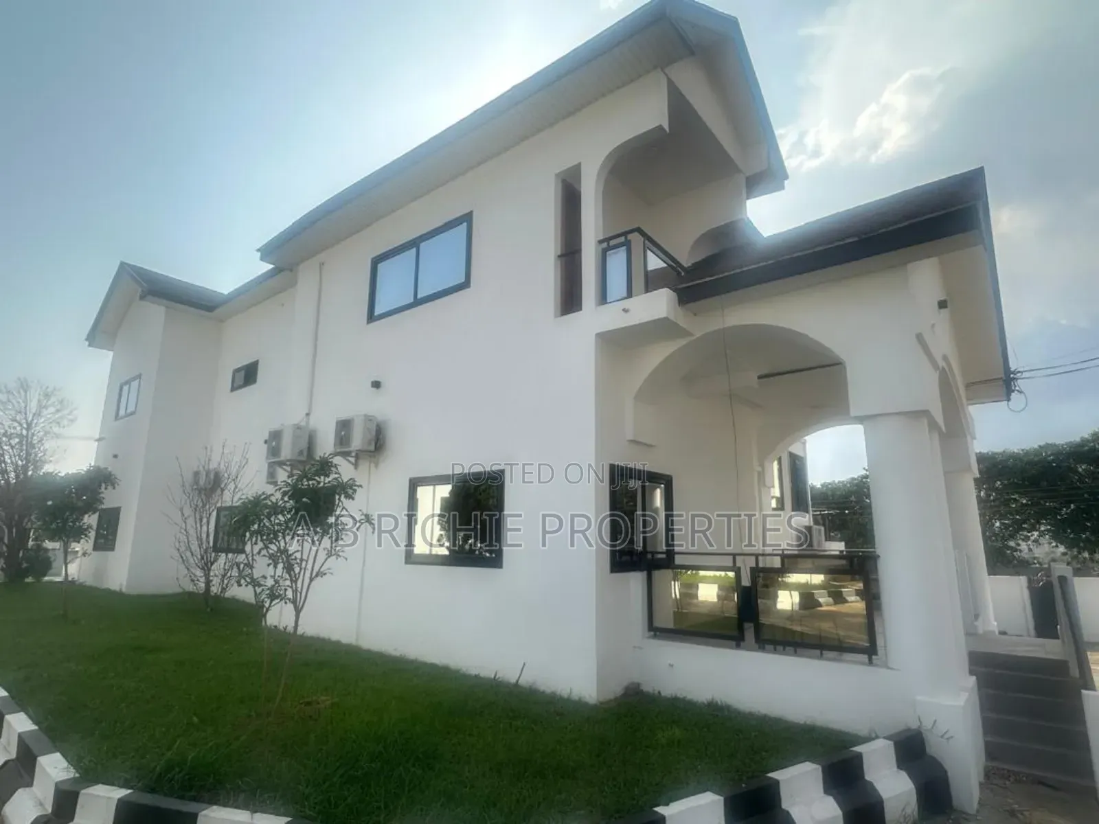6bdrm House in Ab Richie Properties, Airport Residential Area for rent