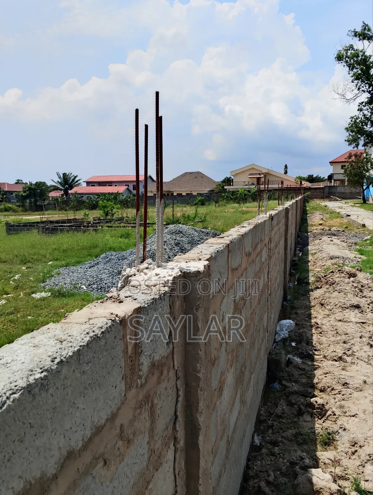 2 Acres Fully Fenced at Comm12 for Sale
