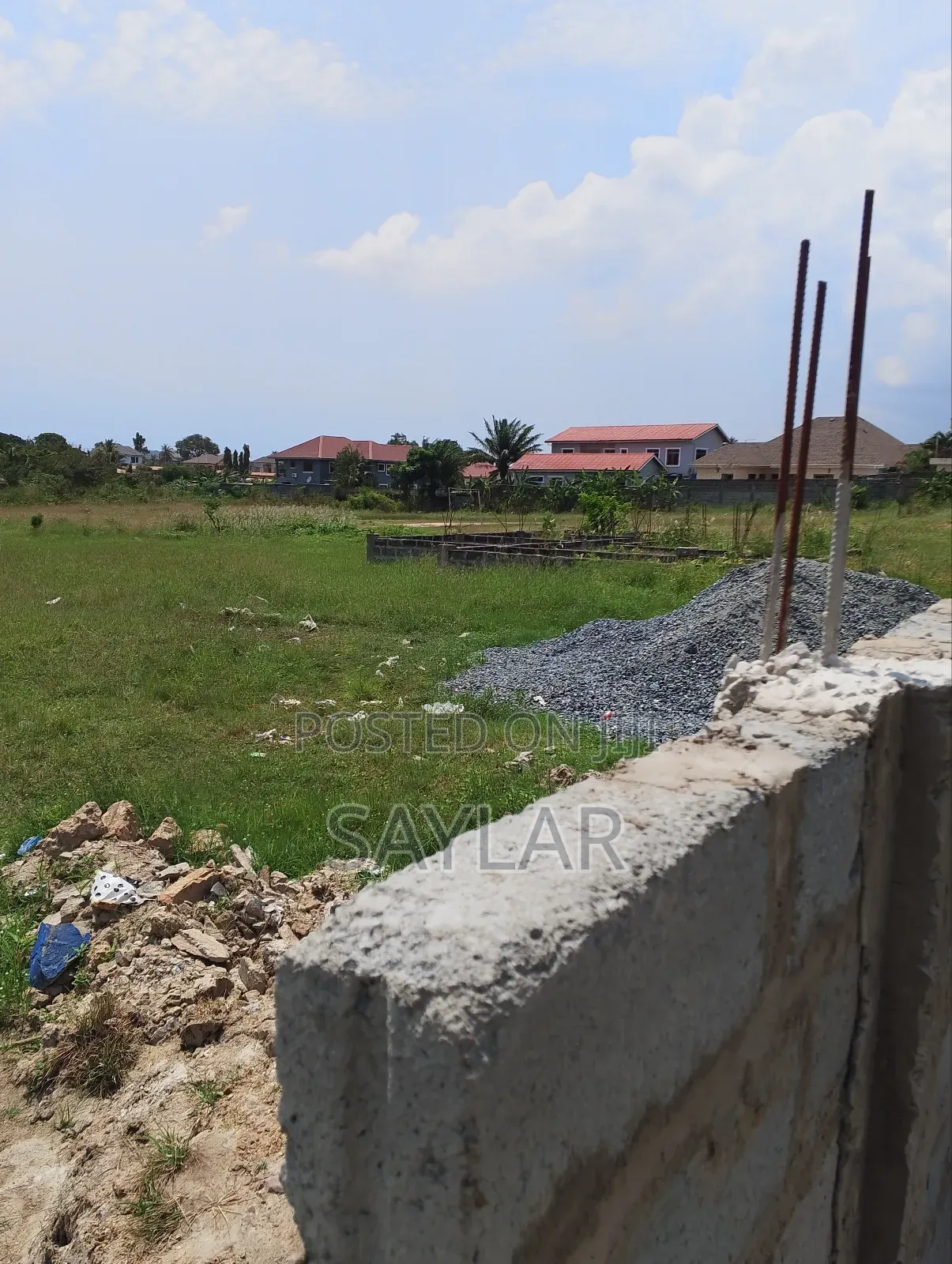 2 Acres Fully Fenced at Comm12 for Sale