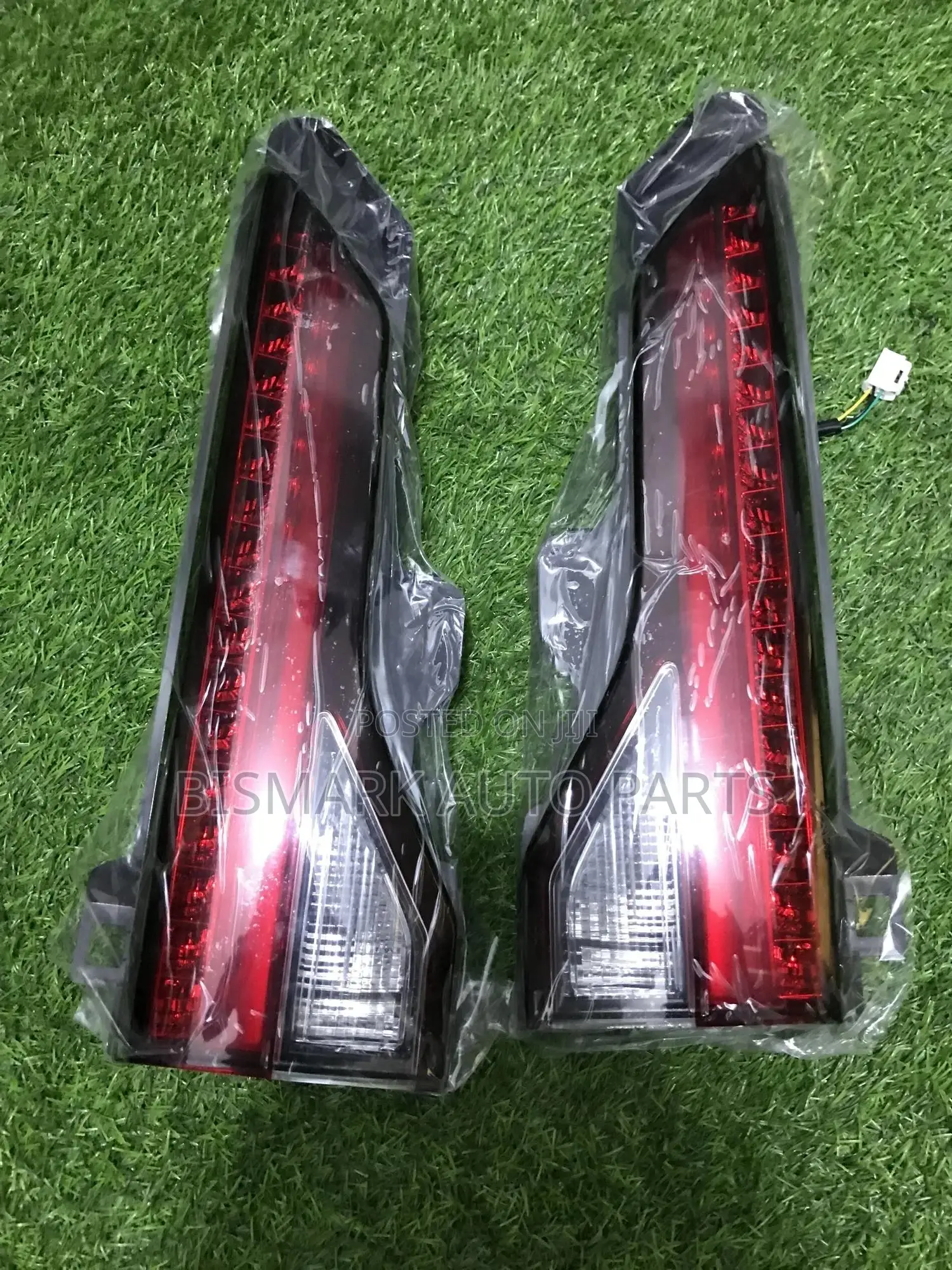 Mitsubishi Outlander 2022-2023-2024 Bootlight Pair