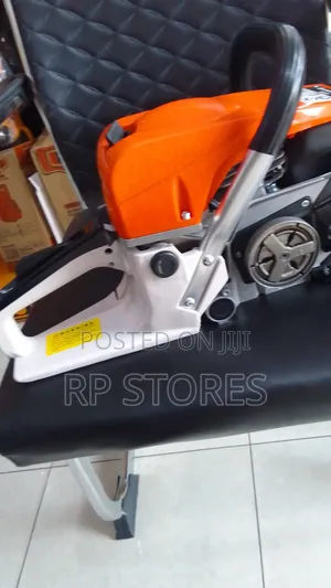 Stihl Chain Saw 20"