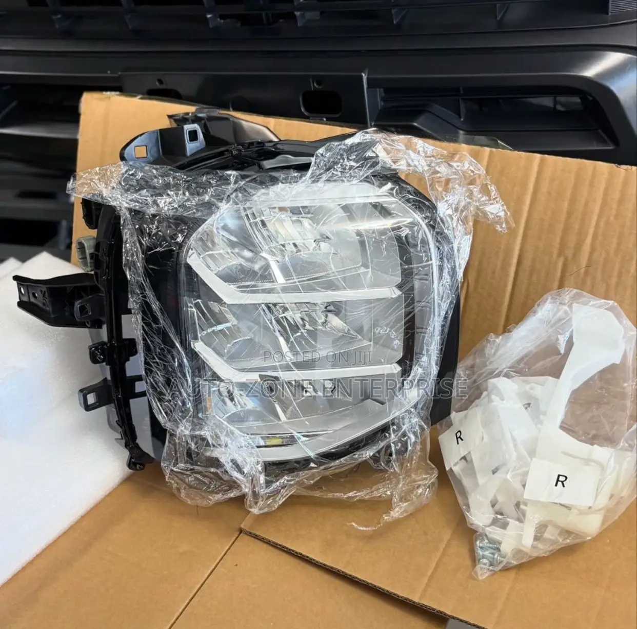 Mitsubishi Outlander 2022 2023 2024 Lower Headlight