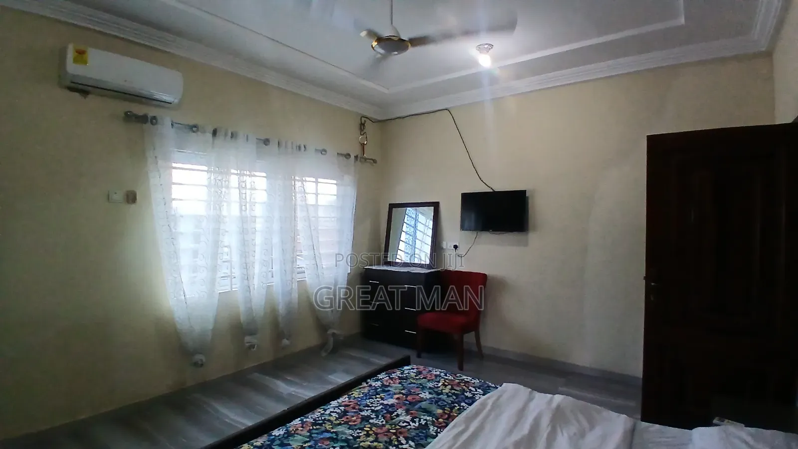 Furnished 3bdrm Apartment in Kokomlemle for Rent