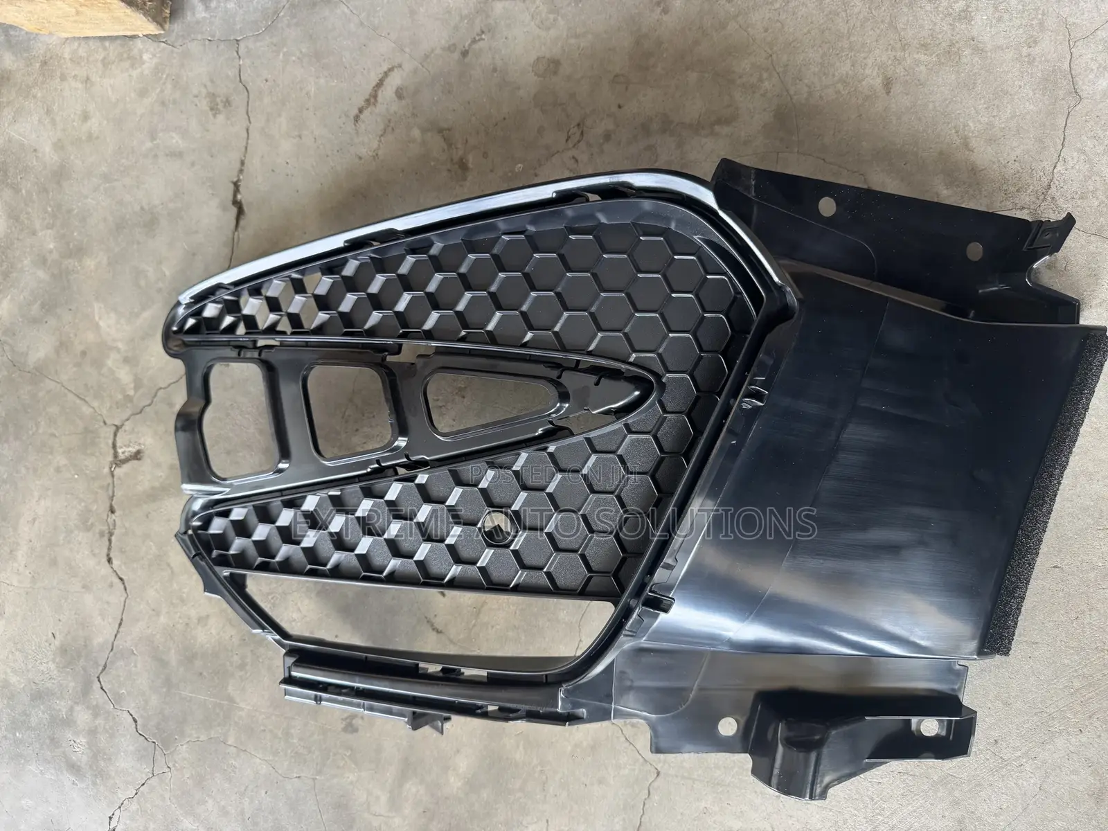 Genuine Oem Acura Rdx 2019-21 Front Bumper Garnish Right Passenger