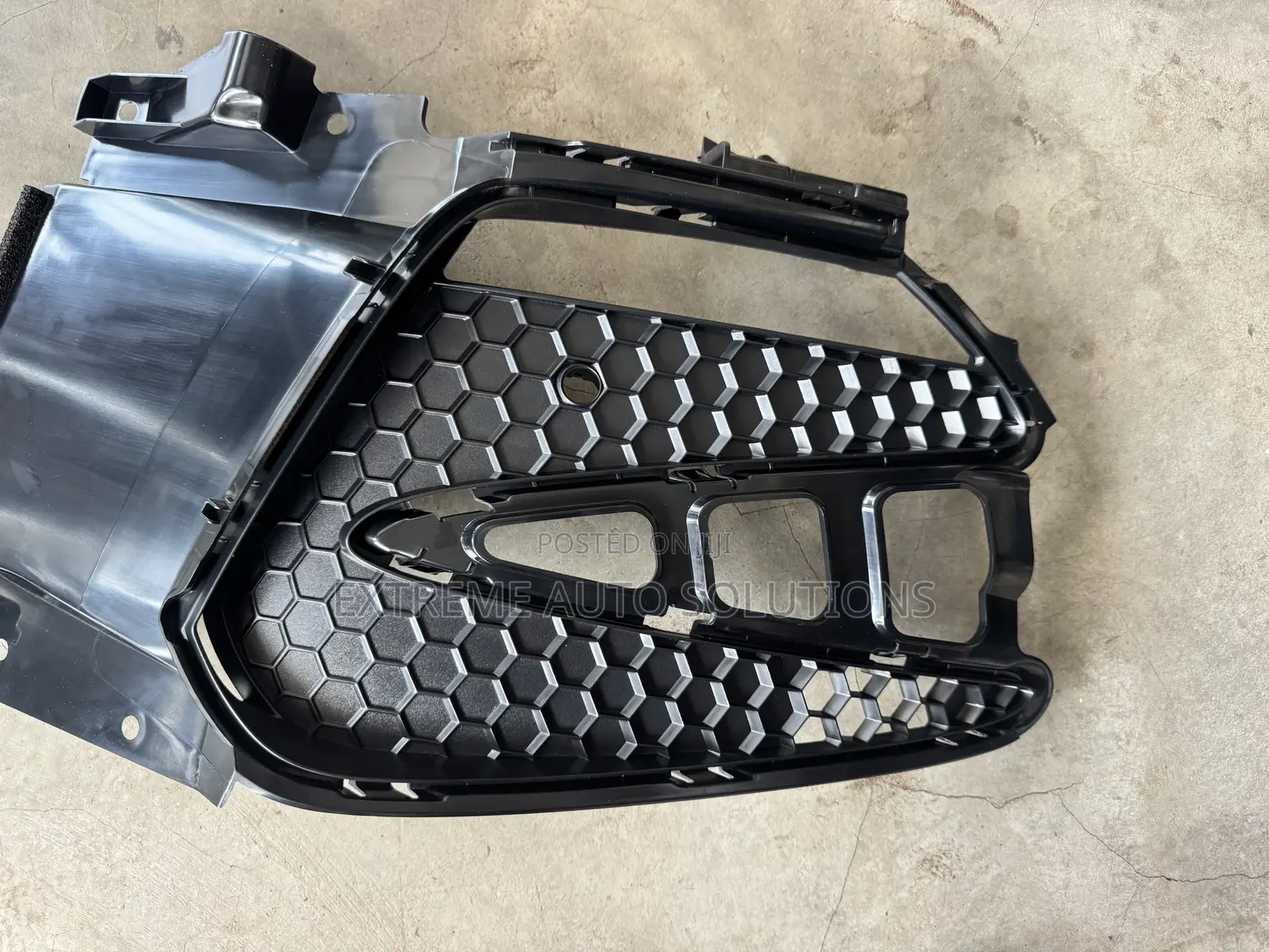 Genuine Oem Acura Rdx 2019-21 Front Bumper Garnish Right Passenger