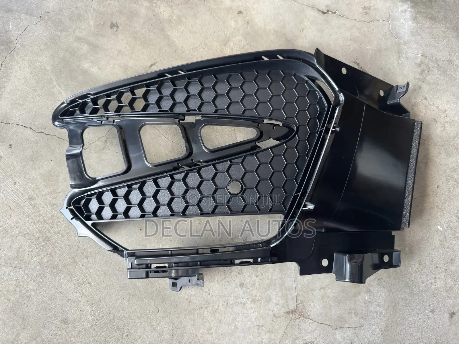 Genuine Oem Acura Rdx 2019-21 Front Bumper Garnish Right Passenger