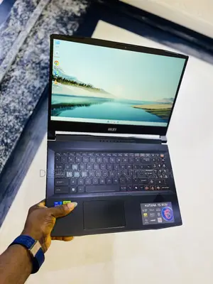 Laptop MSI Katana 15 16GB Intel Core i7 SSD 1T