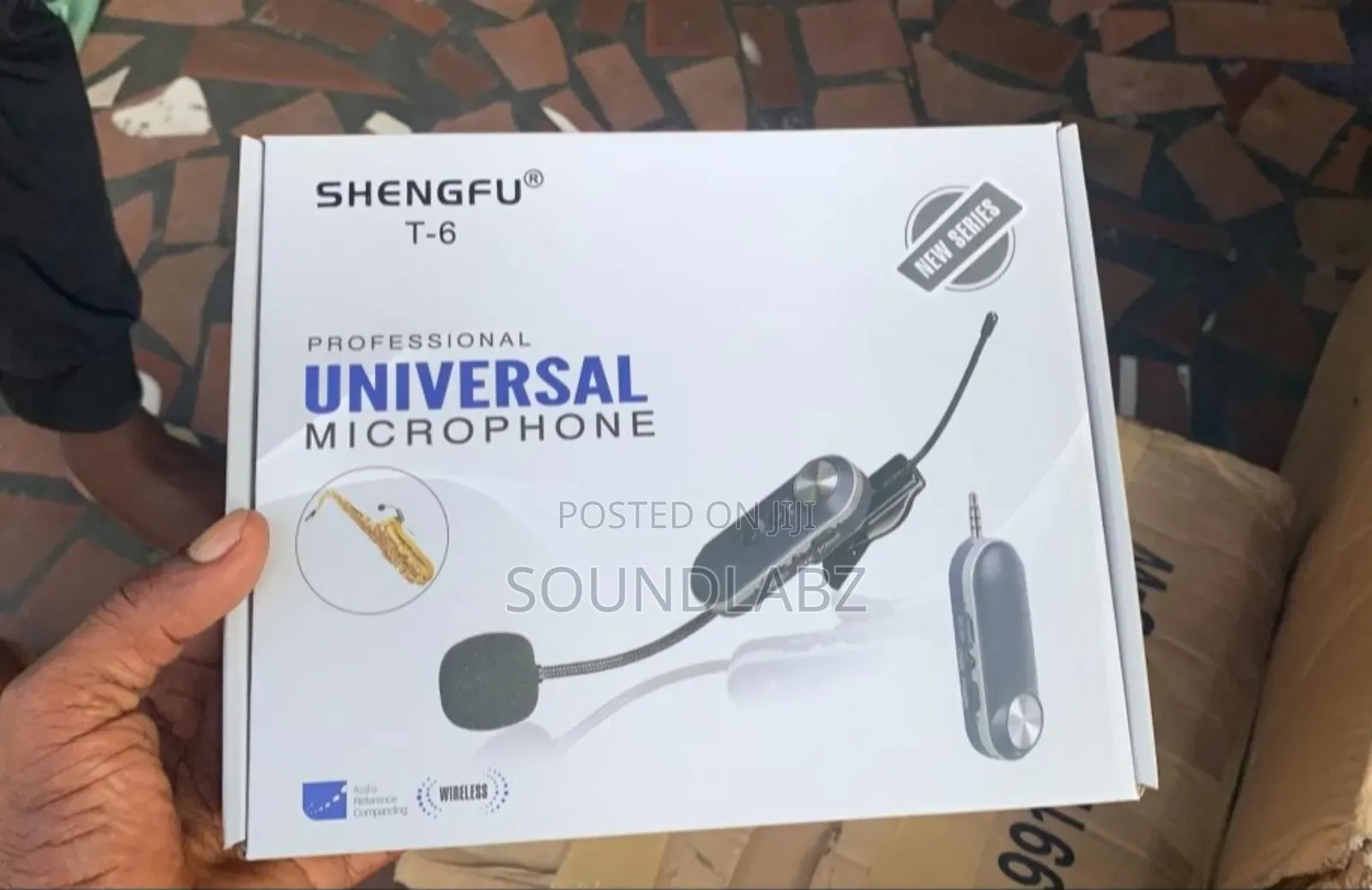Shengfu T-6 Professional Universal Microphone For Saxophones, Trumpets