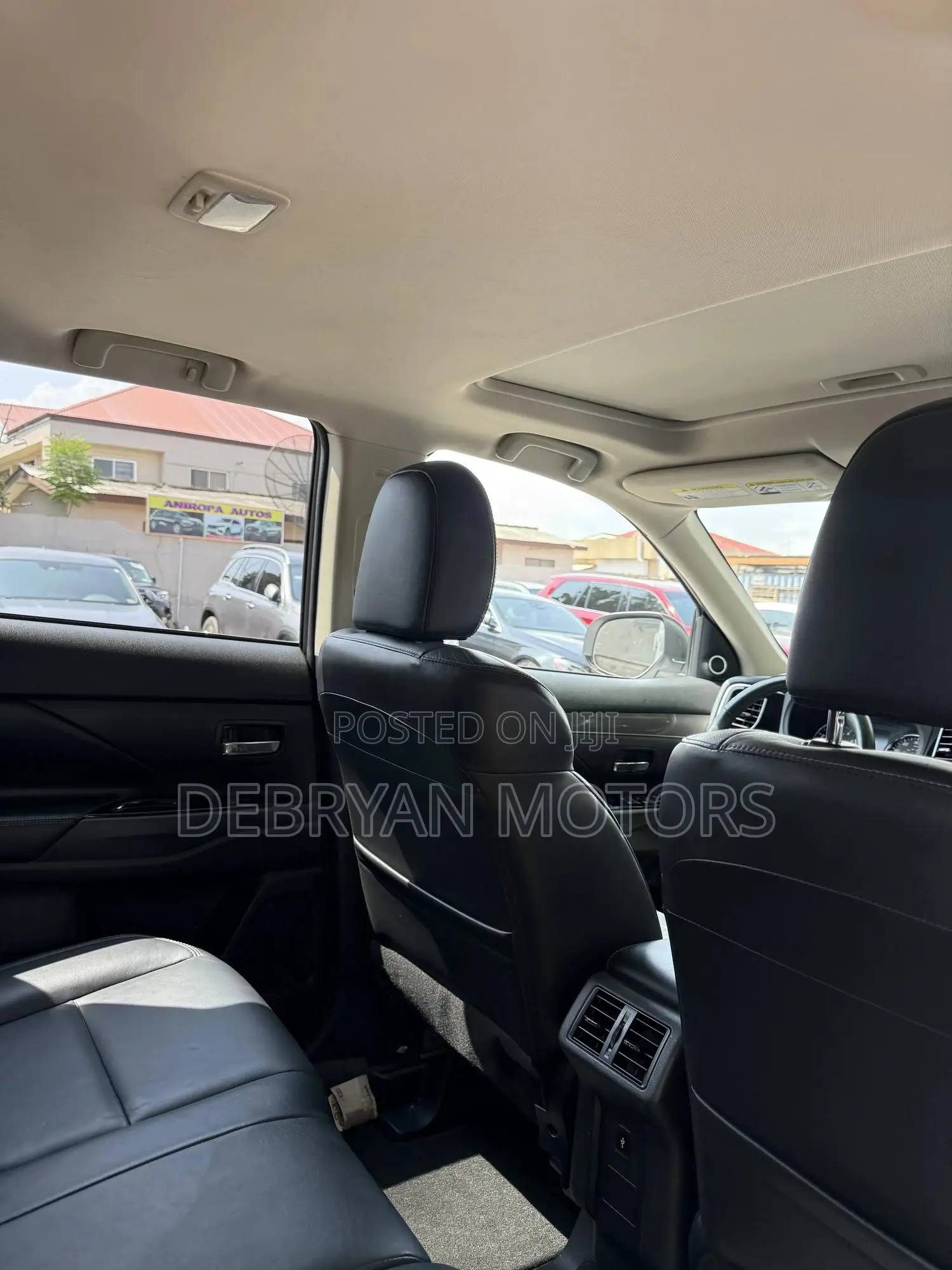 Mitsubishi Outlander SEL FWD 2019 White