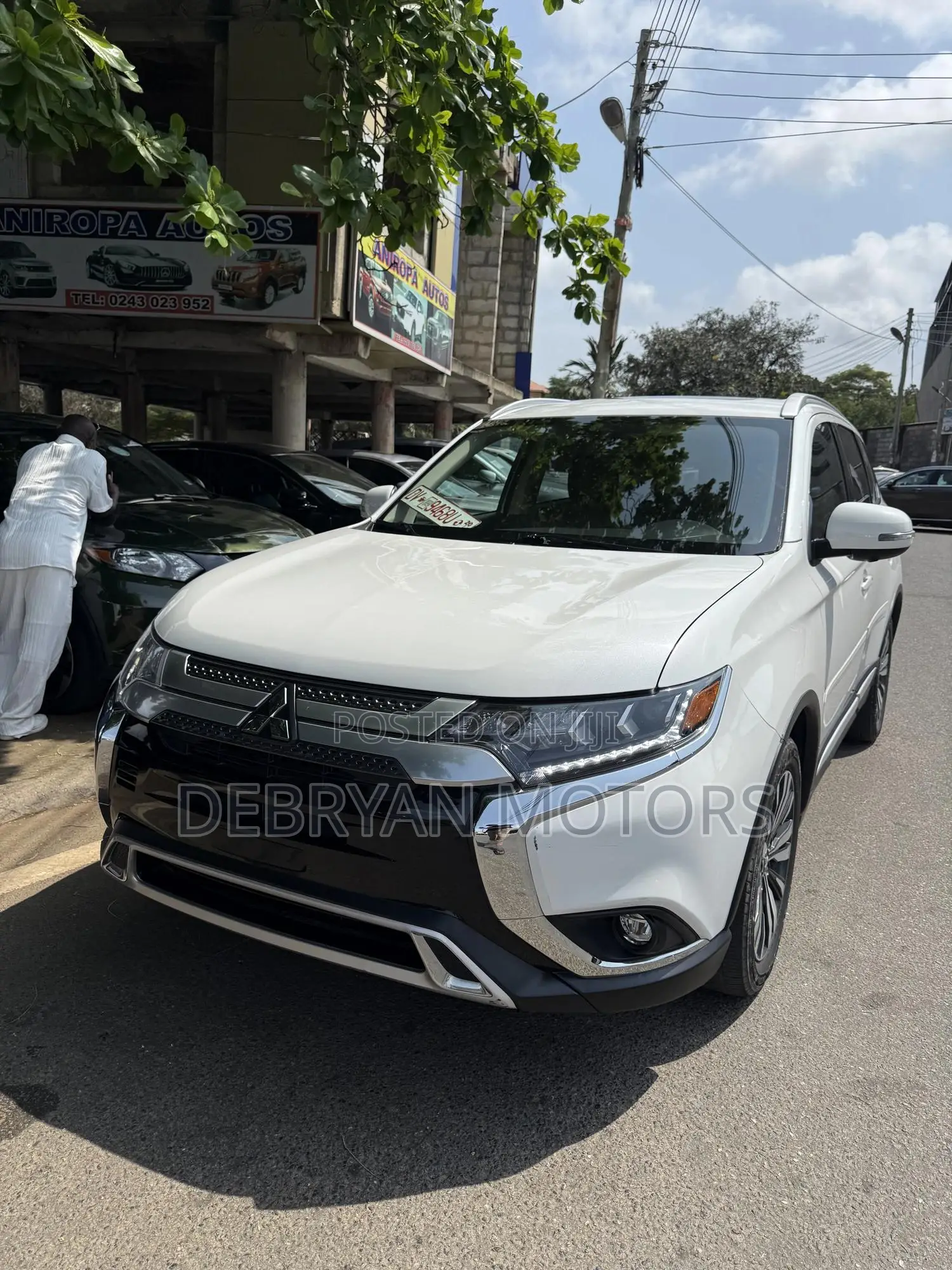 Mitsubishi Outlander SEL FWD 2019 White