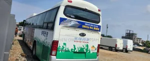 Hyundai Universe 2013 White